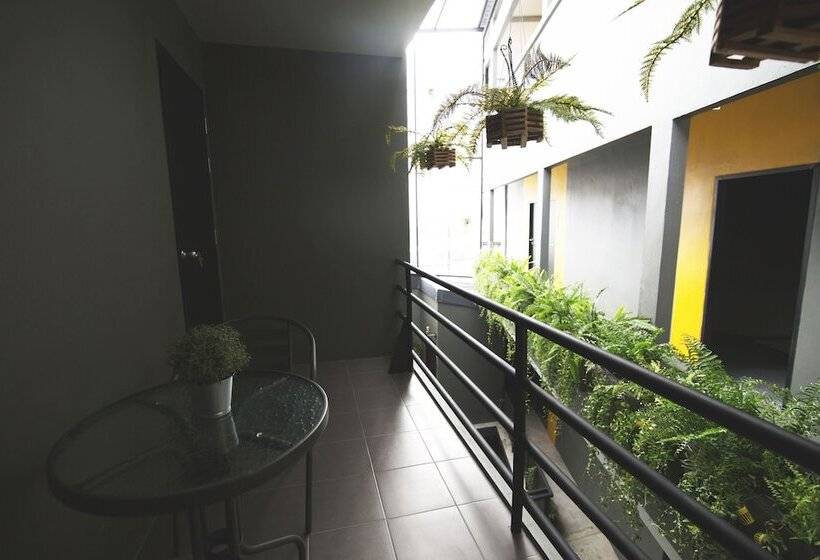 هاستل The Arbern Hotel X Bistro   Sha Extra Plus