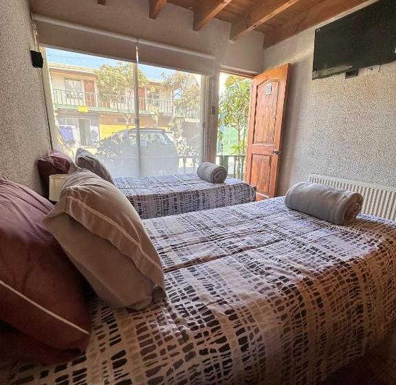 پانسیون Hostal Ipanema