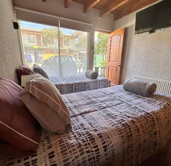 ペンション Hostal Ipanema