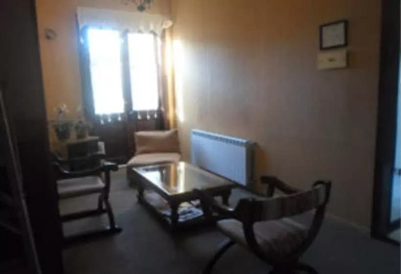 هاستل Hostal Ayelen
