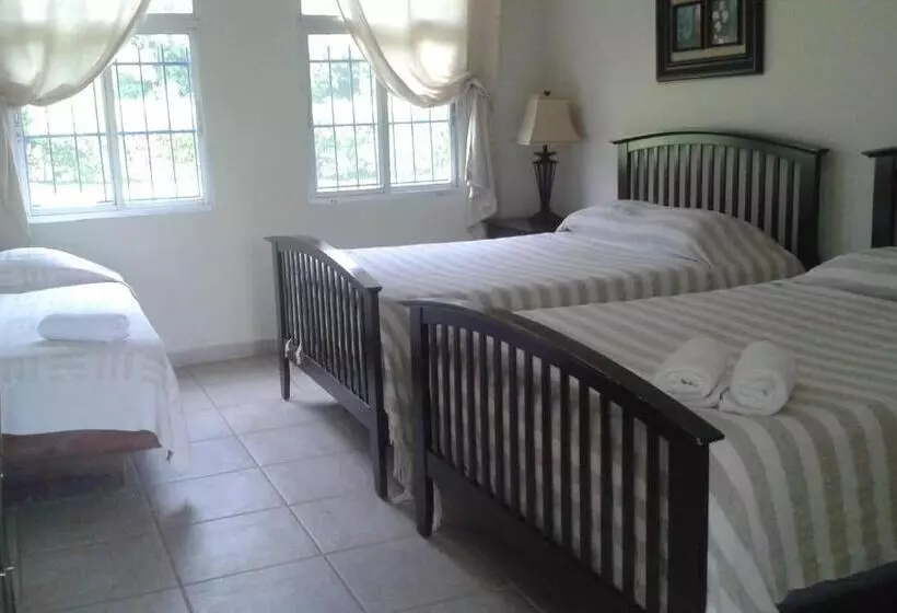 Aamiaismajoitus (B&B) Campestre