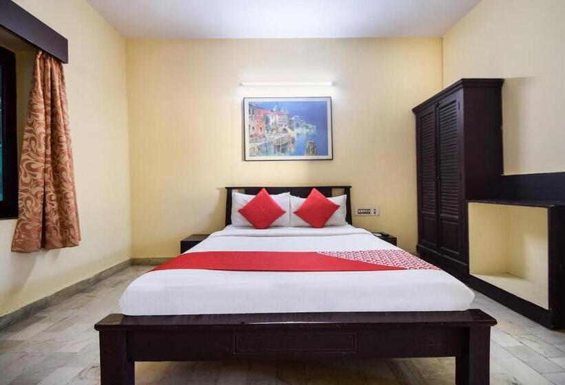 ホテル Oyo 24408 Nirmala Guest House