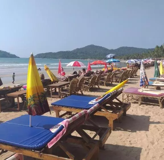 Hotelli Palolem Luxuries Beach Cottages