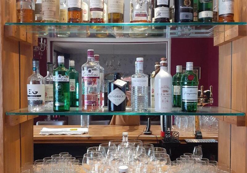 The Speyside Hotel And Restaurant