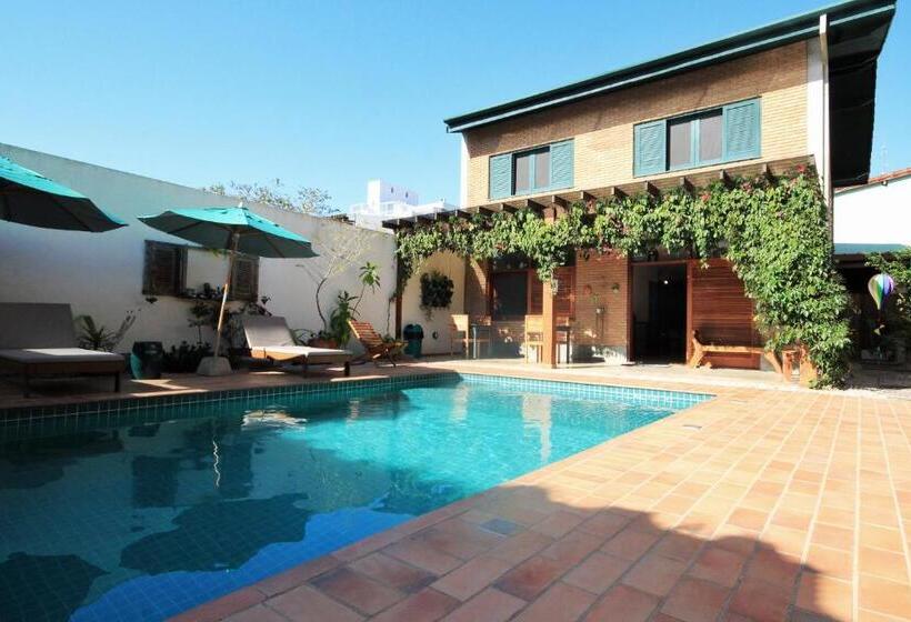 پانسیون Nai'a Suites