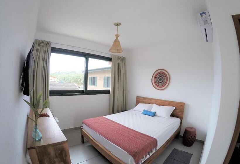 پانسیون Nai'a Suites