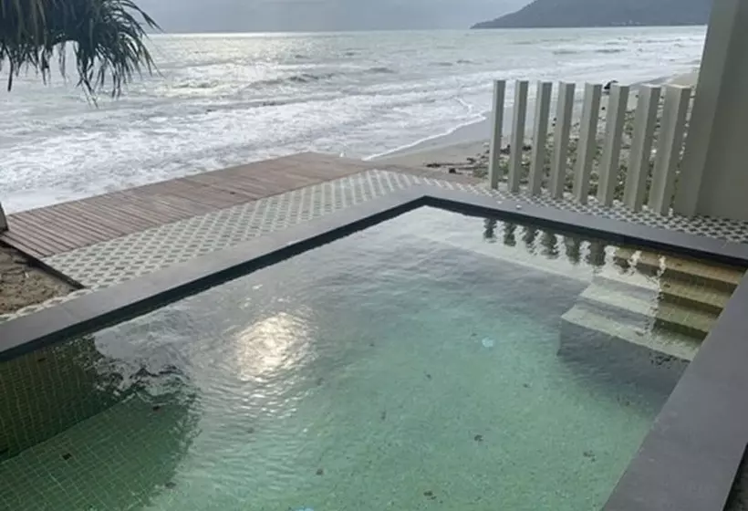 Lomakeskus Wis Beach Khanom