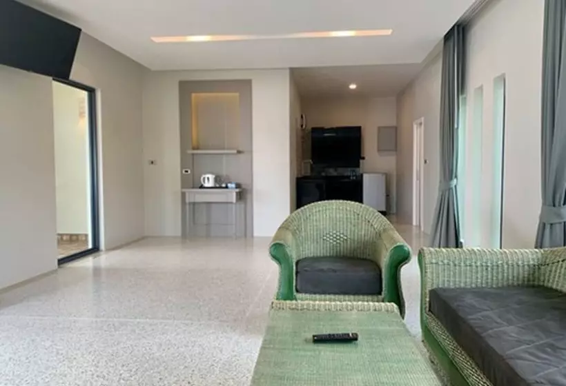 Lomakeskus Wis Beach Khanom