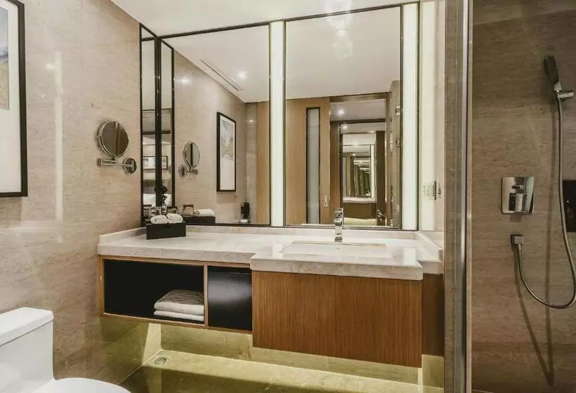 Zenith Hotel Near Train Station & The Mixc