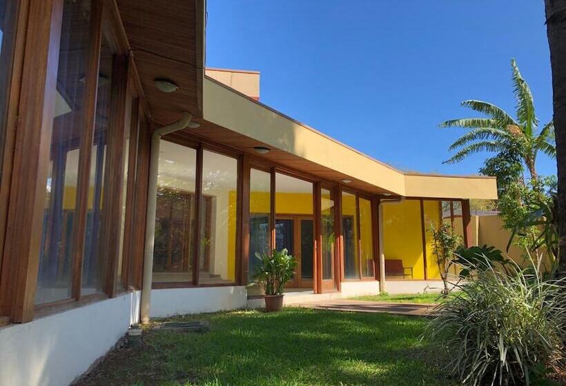 تختخواب و صبحانه La Casa De Cariari Al Golf