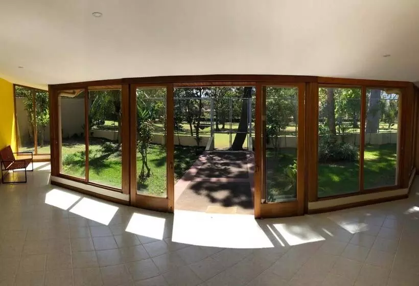 تختخواب و صبحانه La Casa De Cariari Al Golf