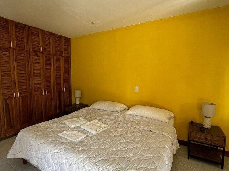 تختخواب و صبحانه La Casa De Cariari Al Golf