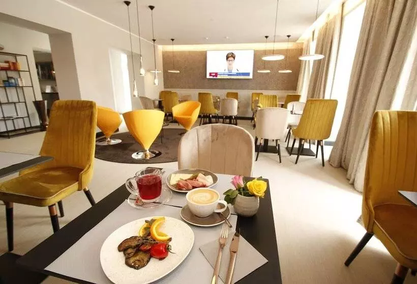 Amelie No 1 Hotel & Appartements