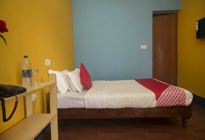 Hotell Oyo 15844 Comfort Zone