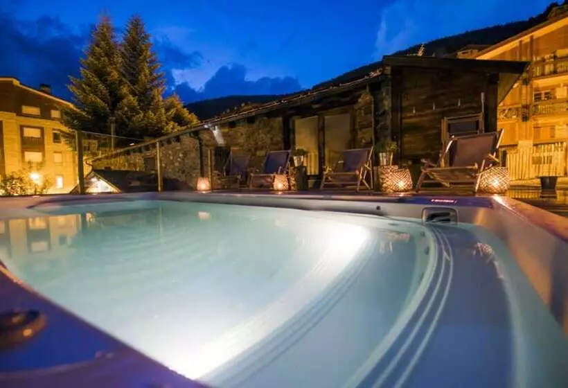 Mountain Hostel Tarter