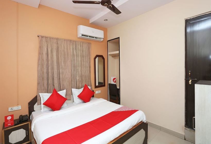 Oyo 14711 Hotel Natraj