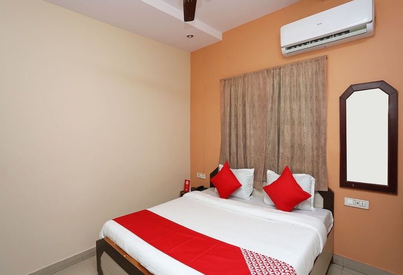 Oyo 14711 Hotel Natraj