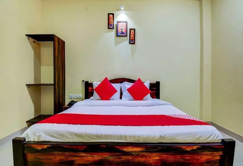 Oyo 22942 Hotel Opal
