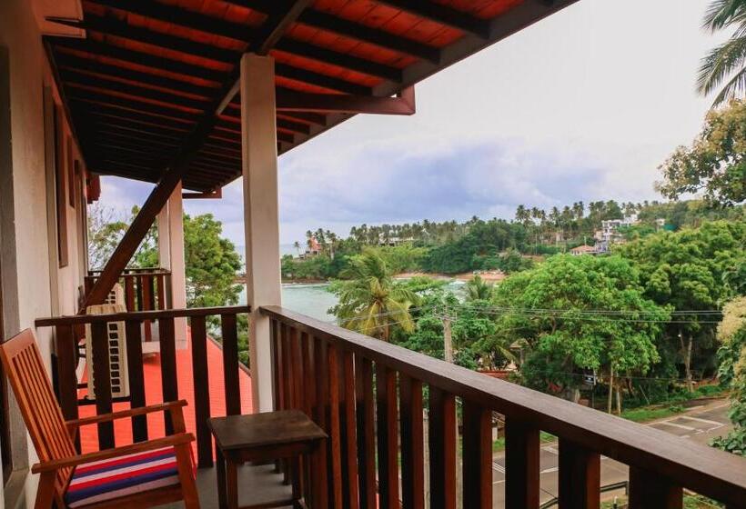 Seafood Restaurant And Motel