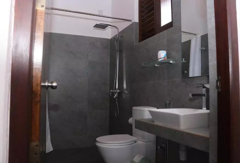 Seafood Restaurant And Motel