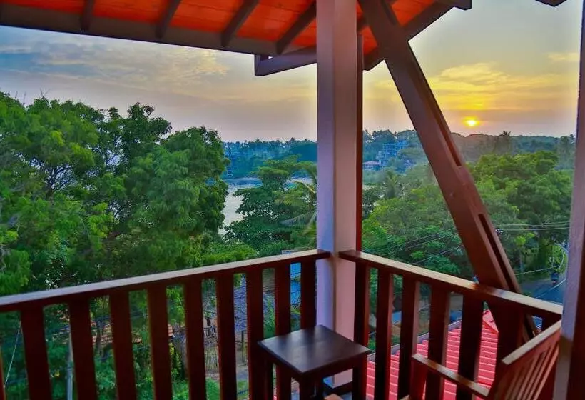 Seafood Restaurant And Motel