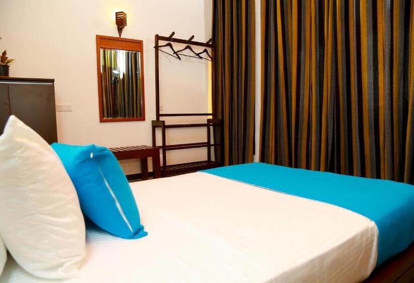 Seafood Restaurant And Motel