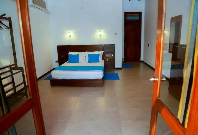 Seafood Restaurant And Motel