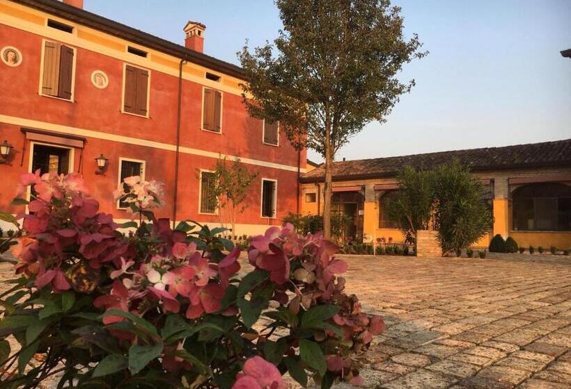 فندق Agriturismo Corte Palazzo