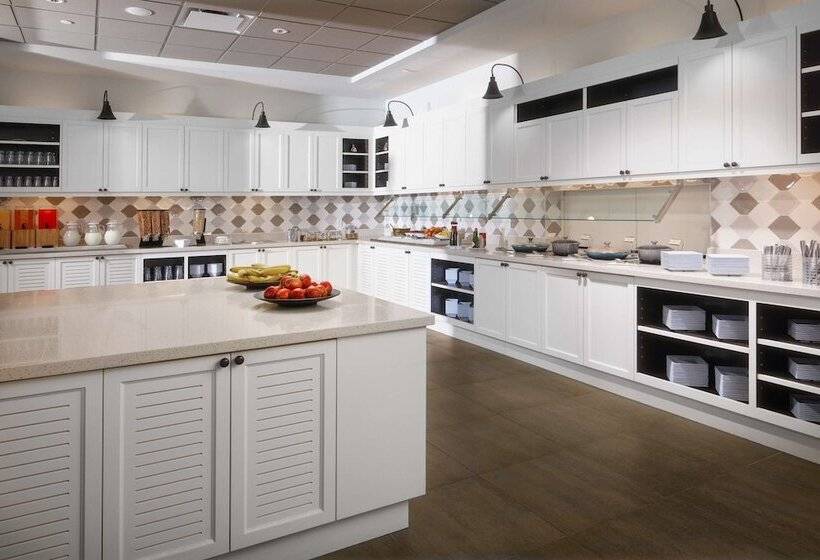 فندق Hyatt Place Calgary Airport