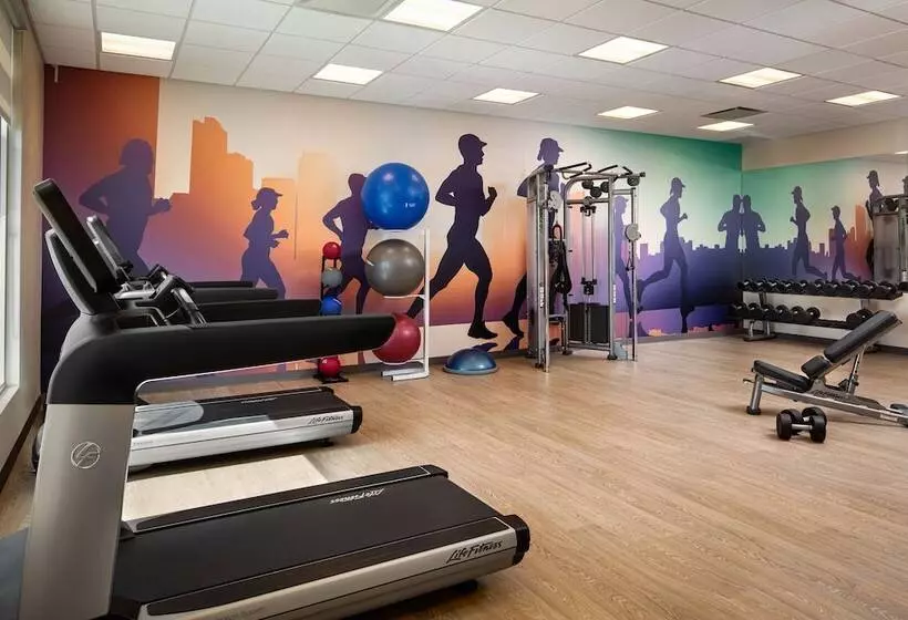 ホテル Hyatt Place Calgary Airport