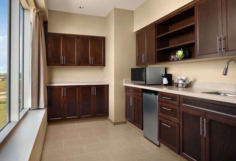 فندق Hyatt Place Calgary Airport