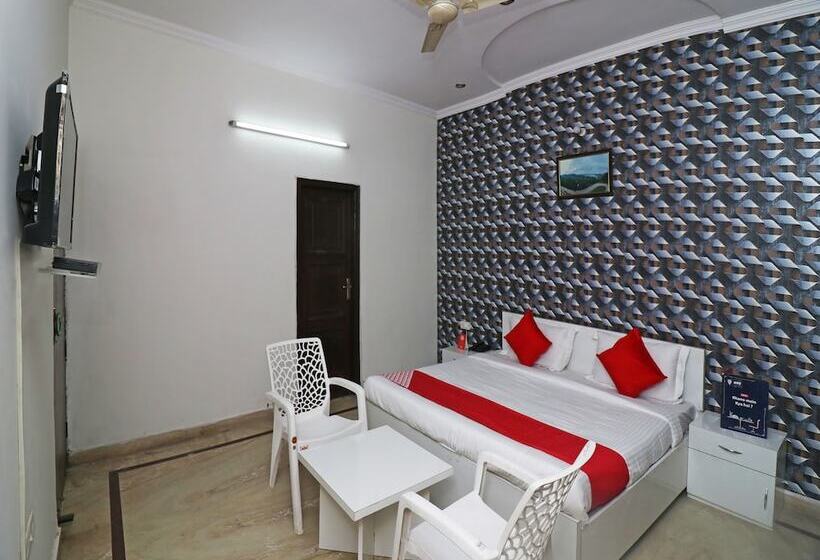 هتل Oyo 22506 Heaven Residency