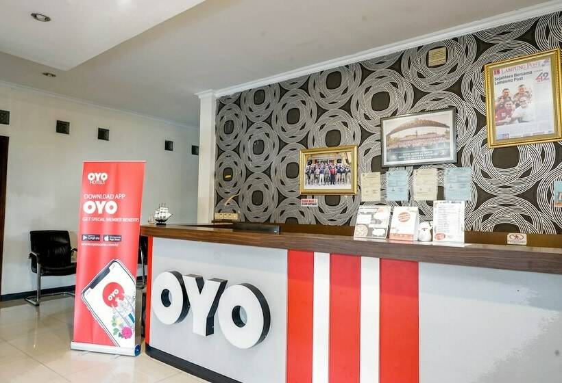 Hotell Oyo 230 Maleo Residence