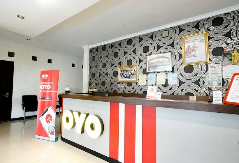 Hotell Oyo 230 Maleo Residence