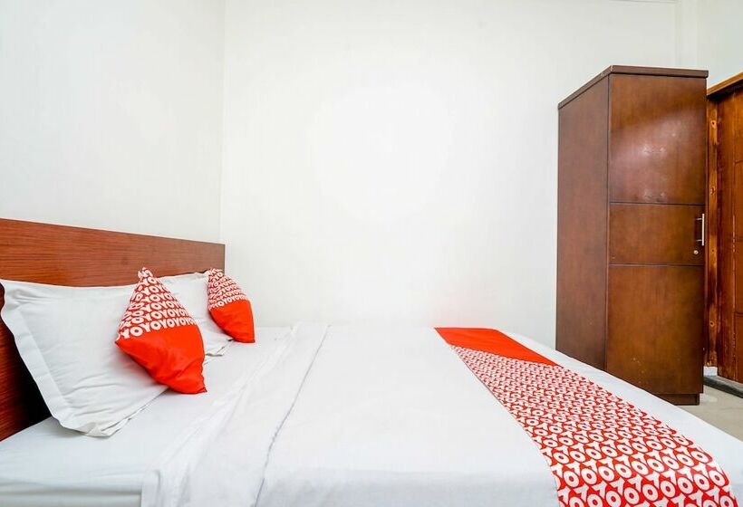 Hotell Oyo 230 Maleo Residence