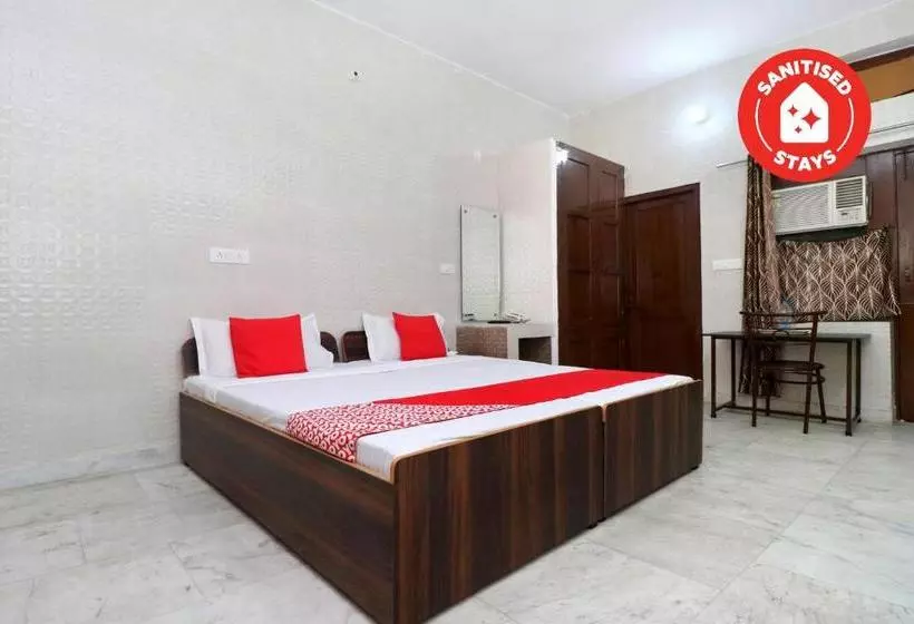 ホテル Oyo 23066 Shiv Guest House