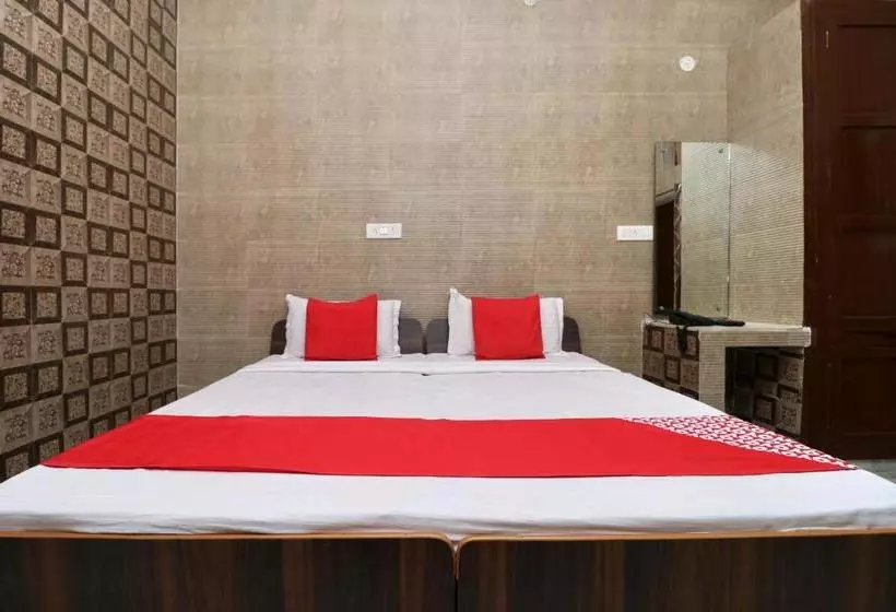 ホテル Oyo 23066 Shiv Guest House