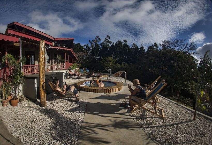 فندق Selina Monteverde