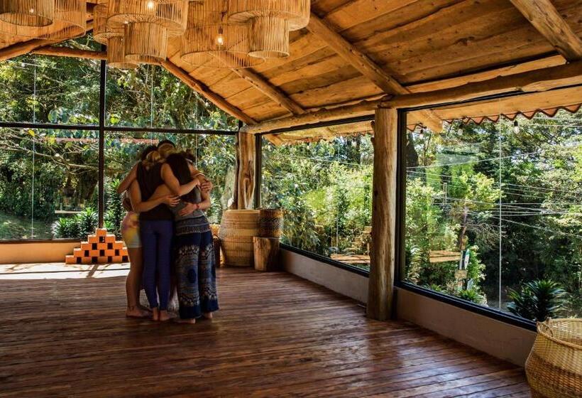 فندق Selina Monteverde