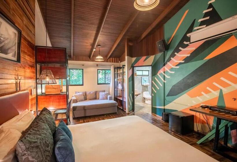 فندق Selina Monteverde