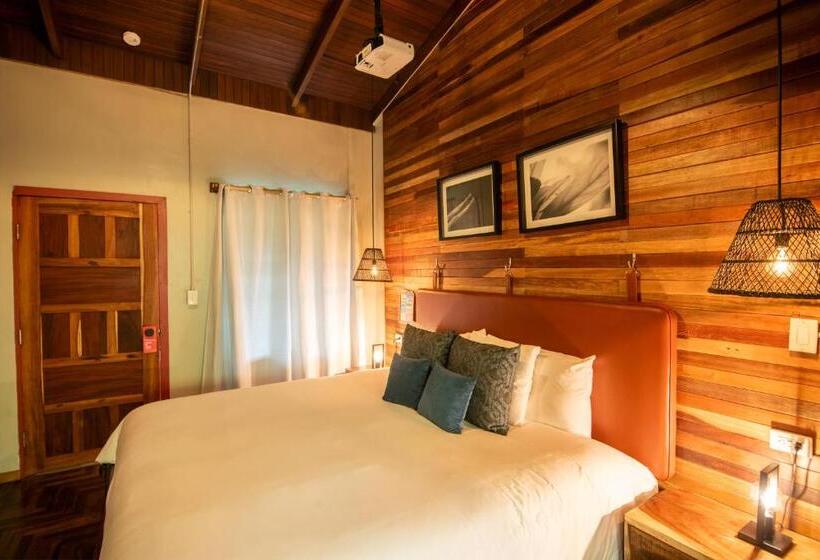 فندق Selina Monteverde