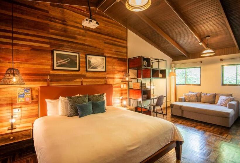 فندق Selina Monteverde