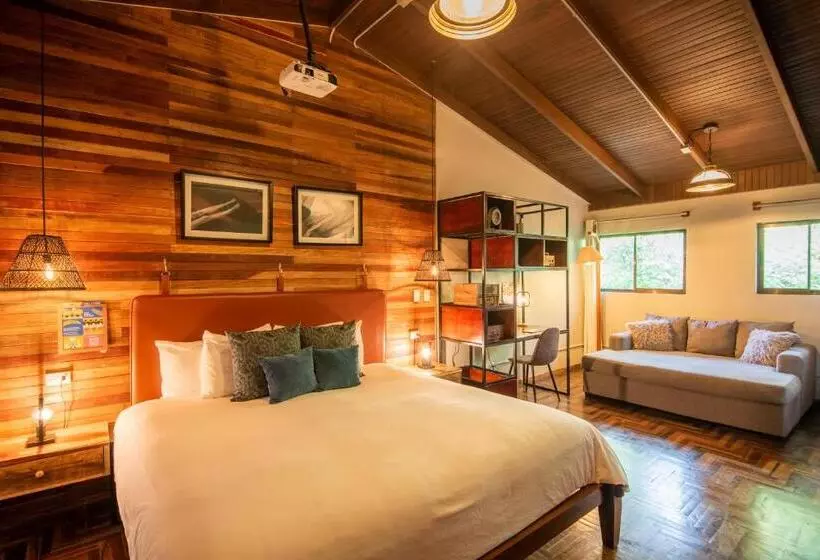 ホテル Selina Monteverde