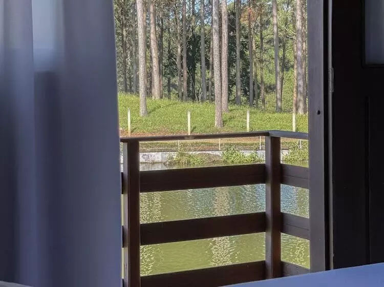 Retkeilymaja Pousada Scursel