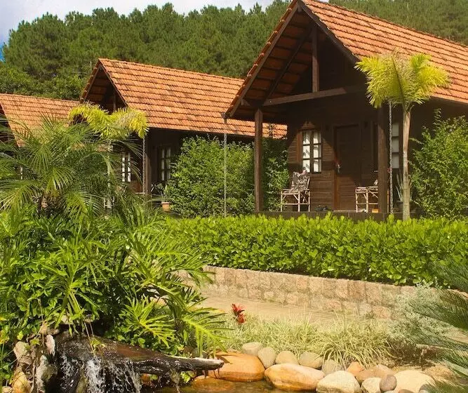 Retkeilymaja Pousada Scursel