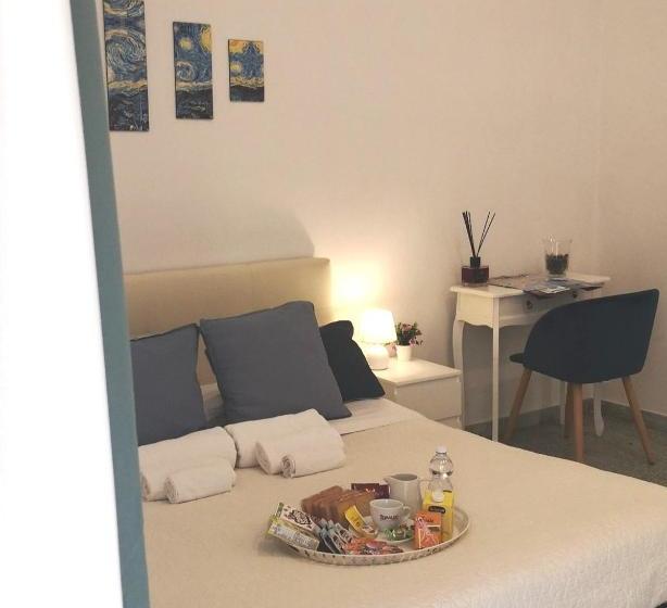 تختخواب و صبحانه Domus Luigi Leone Ii