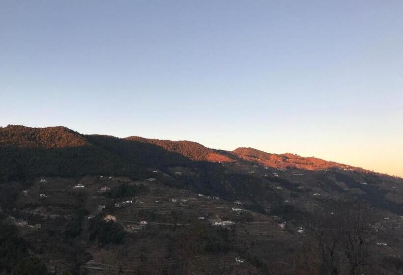 Bed and Breakfast Enchanted Hills Farmstay