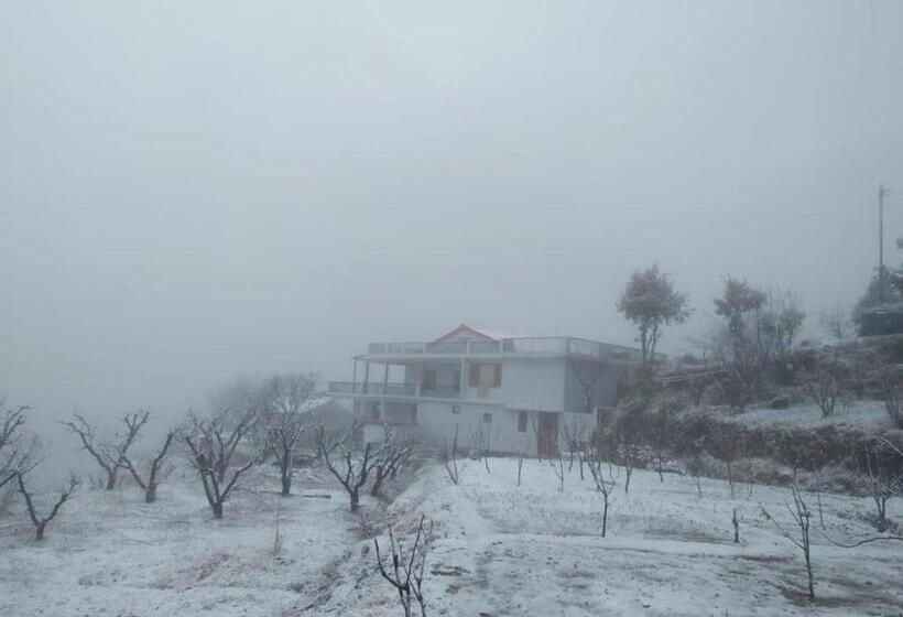 Bed and Breakfast Enchanted Hills Farmstay