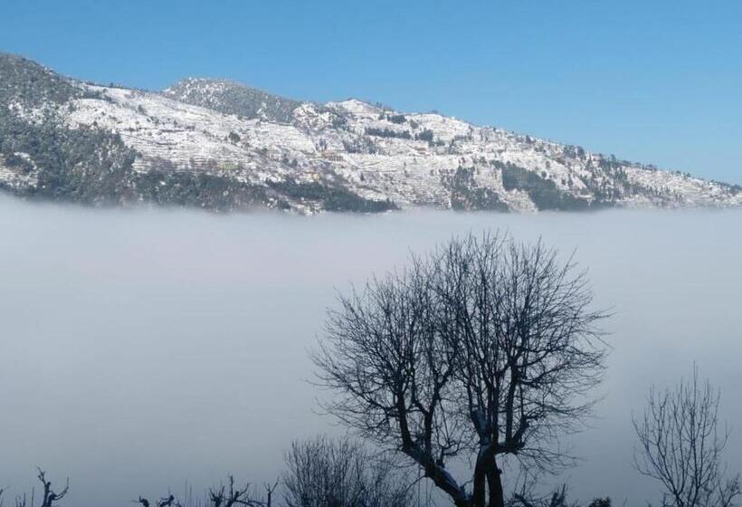 Bed and Breakfast Enchanted Hills Farmstay