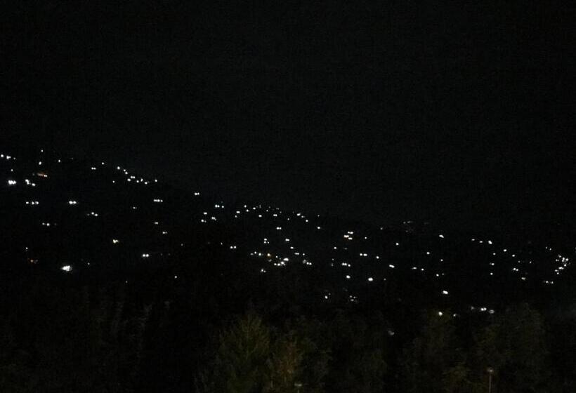 Bed and Breakfast Enchanted Hills Farmstay